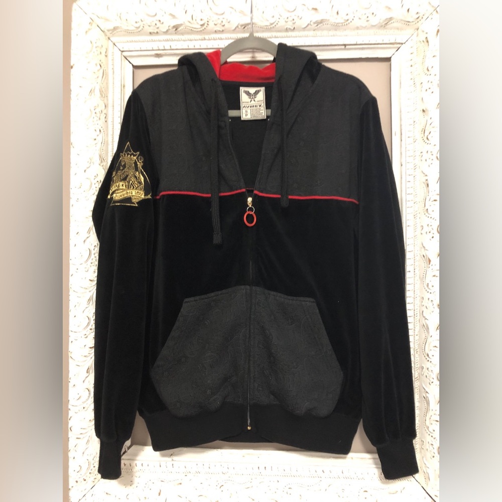 Vintage Avirex *Rare* full zip hoodie with velour lined hood . Size S. ❣️